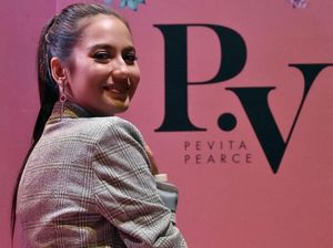 Pevita Pearce Merasa Dirugikan soal Isu Liburan Bareng Ariel NOAH