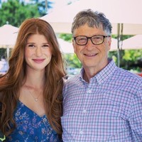 Kekayaan Bill Gates yang merupakan pendiri Microsoft itu senilai US$ 96,5 miliar atau setara dengan Rp 1,4 kuadriliun. Meski sang ayah punya harta melimpah, namun Bill mengaku ingin anak-anaknya jadi mandiri. Menurutnya, warisan hanya akan memanjakan mereka.  Foto: dok. Instagram