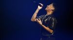 Begini Serunya Jaz Buka Konser Charlie Puth