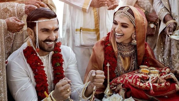 Busana Pengantin Megah Deepika Padukone saat Menikahi Ranveer Singh