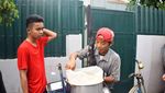 Selebgram Rijal Mulyana yang Kerap Pamer Aksi Kocak Saat Kulineran