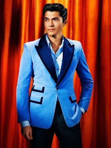 7 Fakta Henry Golding yang Membintangi Film Last Christmas