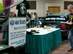 Penganut Bumi Datar Berkumpul Memantapkan Keyakinannya