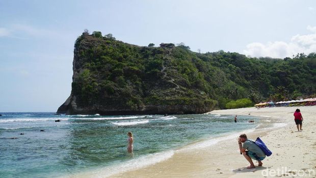 pantai atuh nusa penida