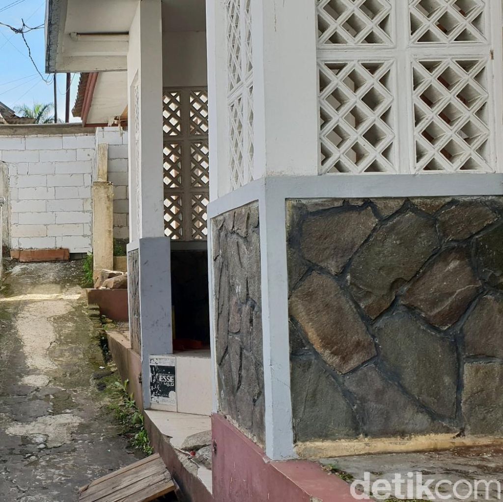 Gang Ditembok Setukpa Polri, Warga Sriwedari Sukabumi Protes Gang Ditembok Setukpa Polri, Warga Sriwedari Sukabumi Protes