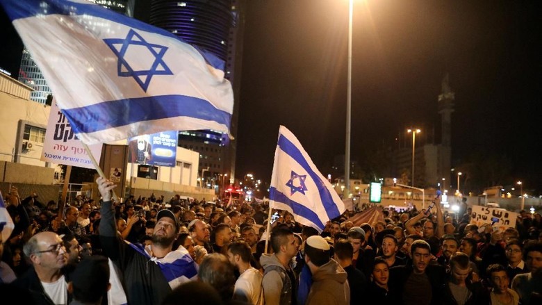 Tolak Gencatan Senjata di Gaza, Warga Israel Desak Netanyahu Mundur Tolak Gencatan Senjata di Gaza, Warga Israel Desak Netanyahu Mundur