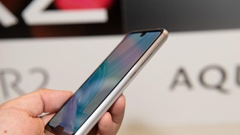 Speknya tak main-main, ada prosesor Snapdragon 845 dengan RAM 4 GB, Android 9 Pie, dan baterai 2.600 mAh. Foto: Android Community