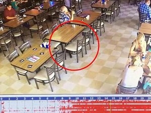 Restoran Berhantu Ini Tangkap Penampakan Seram Lewat CCTV