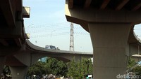 Kehadiran tol becakayu ini sangat membantu mengurai kepadatan yang ada di Kalimalang. 