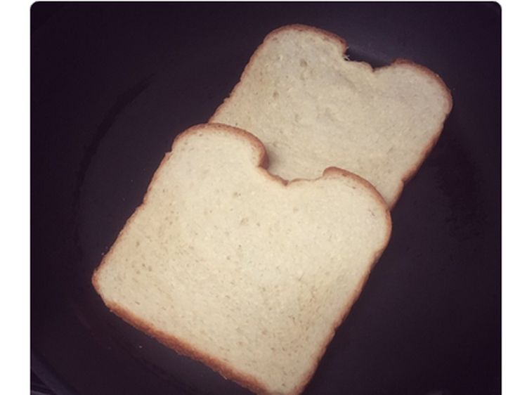 Meme: Tren Ponsel Berponi, Notch Kini Ada di Mana-mana