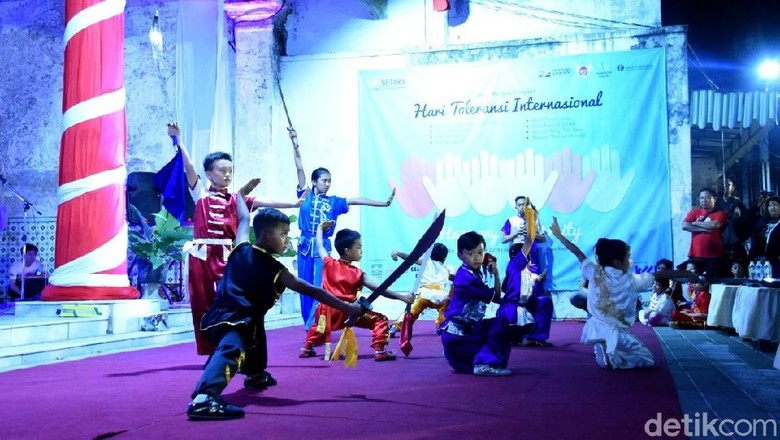 Hari Toleransi Internasional Digelar di Kediri, Ini Kemeriahannya Hari Toleransi Internasional Digelar di Kediri, Ini Kemeriahannya