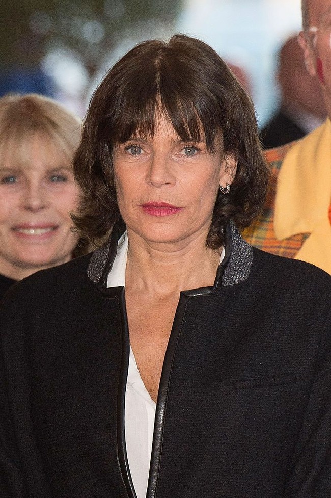 Putri Stephanie, anak dari Pangeran Monaco Rainier II dan Grace Kelly, punya reputasi sebagai anggota kerajaan yang antik. Setelah dihamili pengawal pribadinya, Stephanie menikahi seorang pelatih gajah. Pernikahan mereka menghasilkan tiga anak, namun berakhir dengan perceraian dan ia menikah lagi dengan artis trapeze. Pernikahan keduanya pun tak bertahan lama dan mereka cerai satu tahun kemudian. Foto: Getty Images