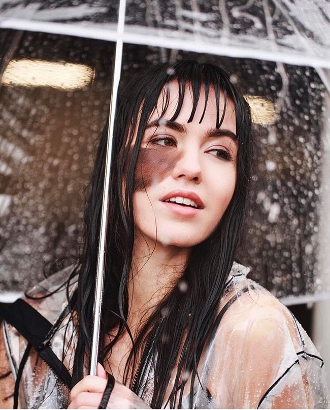 Lulus SMA, Cassandra mengambil jurusan kuliah tari teater. Kini ia menjadi seorang dancer andal. Meski akhirnya banyak mendapat proyek besar, Cassandra pernah mengaku diminta menghapus tanda lahir oleh agensi. Foto: Instagram/@cassandranaud