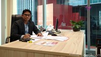 Aris Hartanto merupakan General Manager Bank BRI yang berada di Singapura.