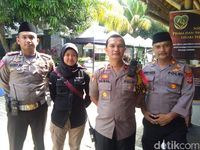 Jajaran Polres Bogor berjaga di lokasi