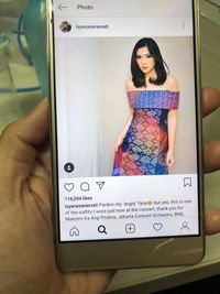 8 Gaya Panggung Isyana Sarasvati yang Memukau