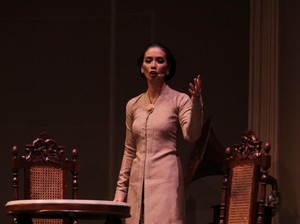 Marsha Timothy Sukses Tampilkan Warna Baru bagi Nyai Ontosoroh