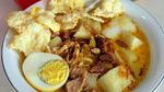Habis Olahraga Paling Mantap Sarapan Lontong Kari yang Gurih Pedas