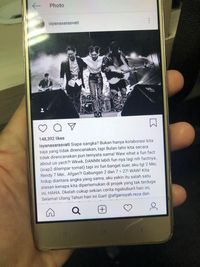 8 Gaya Panggung Isyana Sarasvati yang Memukau