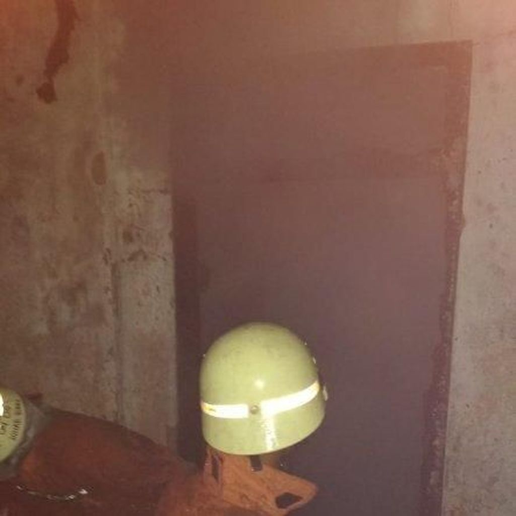 Rumah di Johar Baru Terbakar, 20 Unit Pemadam Dikerahkan Rumah di Johar Baru Terbakar, 20 Unit Pemadam Dikerahkan