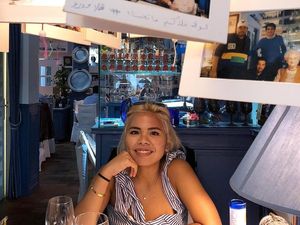 Gaya Kulineran Putri Cantik Hotman Paris, Felicia Hutapea