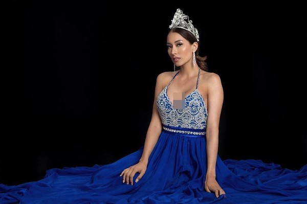 Elena Correa adalah Miss Kosta Rika 2017. Sebelumnya Elena bekerja sebagai dokter dan suka jalan-jalan. (elenacorreau/Instagram) Elena Correa adalah Miss Kosta Rika 2017. Sebelumnya Elena bekerja sebagai dokter dan suka jalan-jalan. (elenacorreau/Instagram)