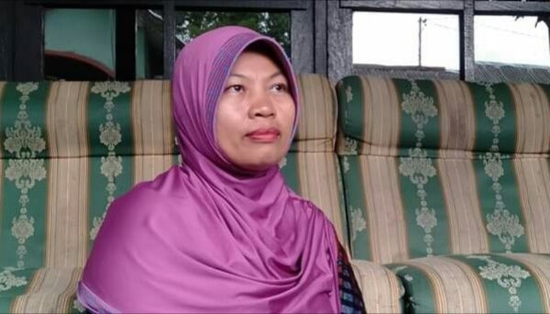 Baiq Nuril akan Polisikan Eks Kepsek Pakai Pasal Perbuatan Cabul Baiq Nuril akan Polisikan Eks Kepsek Pakai Pasal Perbuatan Cabul