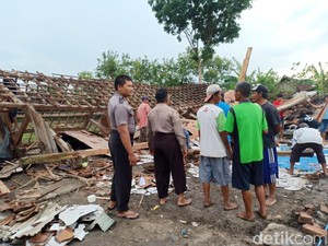 Angin Kencang Terjang Madiun, 4 Rumah Rata Dengan Tanah