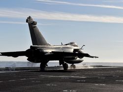 Aksi Kapal Induk Nuklir Prancis Setelah Direnovasi Rp 21 T