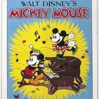 Seperti dikutip dari CNN, Mickey dan Minnie Mouse ternyata menikah, Memang tidak ada cerita maupun adegan pernikahan antara keduanya di film maupun komik, tapi adalah keputusan Disney, menetapkan bahwa dua karakter tikus ini suami-istri. Foto: Getty Images