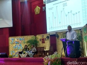 Sri Mulyani dan Eko Sandjojo Pidato di Depan Ratusan Mahasiswa STAN