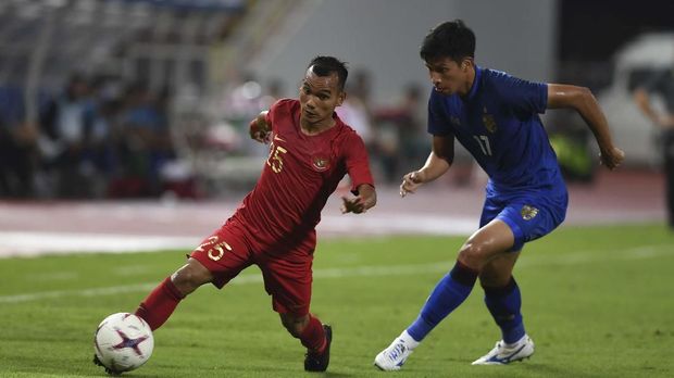 Riko Simanjuntak dimainkan sebagai starter saat Timnas Indonesia menghadapi Thailand. (