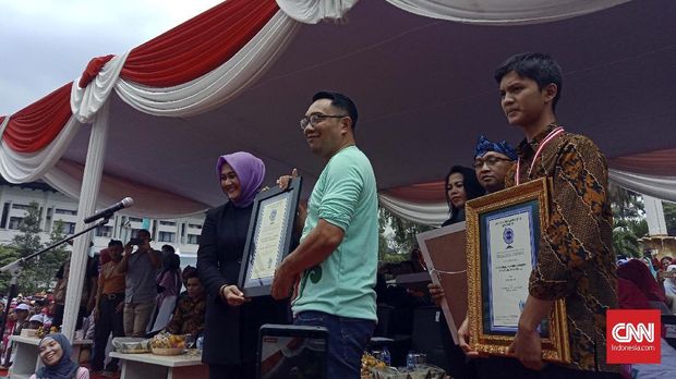 Angklung's Day di Bandung Pecahkan Rekor Dunia Grup Terbanyak