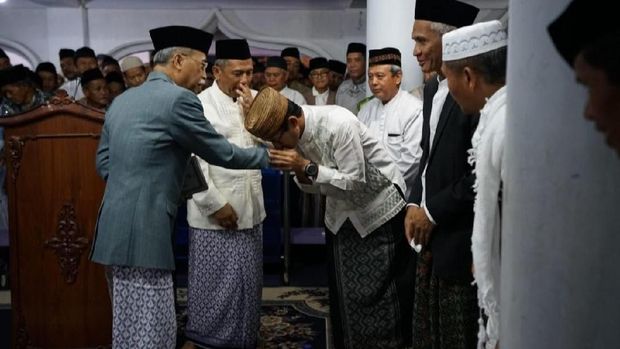 Di Magelang, Sandi Kagumi Geliat Ekonomi Sekitar Pengajian Pesantren