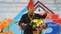 Bupati Pakpak Bharat Remigo Y Berutu ditangkap Sabtu (17/8) kemarin oleh Tim KPK. Statusnya akan ditentukan dalam 1x24 jam ke depan. Foto: www.pakpakbharatkab.go.id