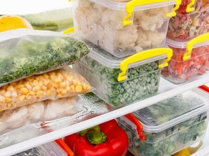 Cara Menyimpan Makanan Agar Bebas dari Bakteri