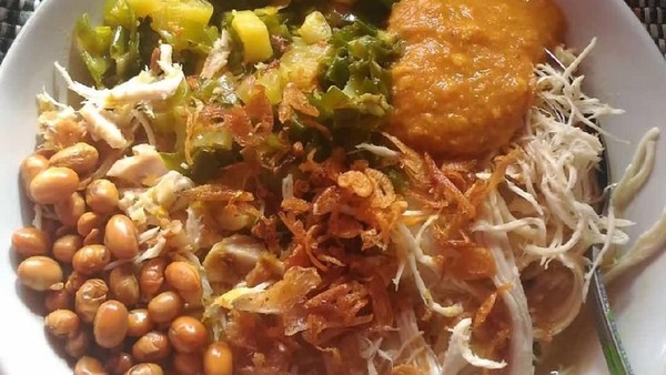 Yuk, Sarapan Bubur Ayam Sukabumi yang Gurih Segar!