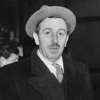 Suara Mickey Mouse diisi sendiri oleh sang kreator, Walt Disney. Ia mengisi suara Mickey Mouse dari 1929 - 1946. Kemudian dilanjutkan oleh Jim MacDonald dan Wayne Allwine. Foto: Getty Images