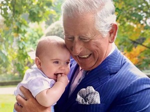 Baju Pangeran Louis di Foto Resmi Perdana Langsung Habis Terjual