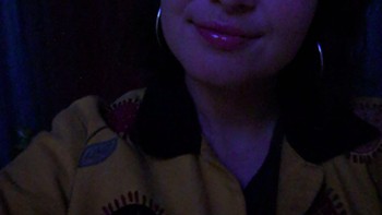 Night Sight juga bisa dipakai saat selfie gelap-gelapan. Foto: CNBC