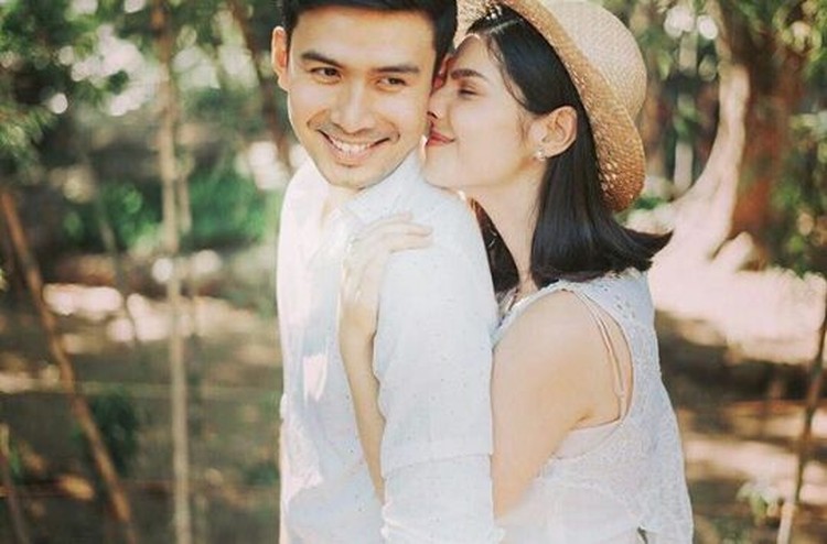 7 Potret Mesra Christian Bautista dengan Kat Ramnani