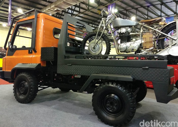 Kiat Mahesa Wintor (KMW) jadi salah satu merek yang berpartisipasi di ajang pameran modifikasi Indonesia Modification Expo (IMX) 2018. Merek ini membawa turut serta dua kendaraan Alat Mekanis Multiguna Pedesaan (AMMDes).