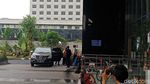 Foto: Bergaya Sporty, Bupati Pakpak Bharat Remigo Tiba di KPK