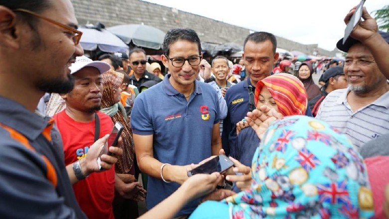 Ketemu Sandi, Sarwiyah Minta Anaknya yang Sakit Didoakan Sembuh Ketemu Sandi, Sarwiyah Minta Anaknya yang Sakit Didoakan Sembuh
