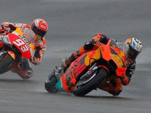 MotoGP Valencia yang Brutal: 44 Pebalap Crash di Tiga Kelas