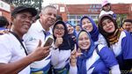 Gaya Rini Soemarno Jalan Sehat Bareng Arcandra dan Sofyan Basir