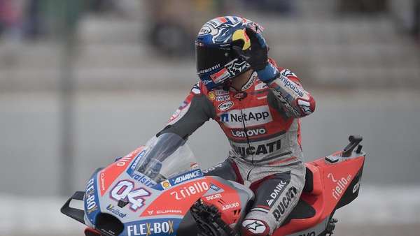 Sempat Dihentikan Hujan, MotoGP Valencia Dimenangi Dovizioso Sempat Dihentikan Hujan, MotoGP Valencia Dimenangi Dovizioso