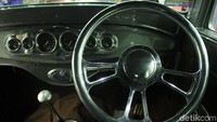 Interior juga terlihat klasik.