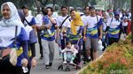 Gaya Rini Soemarno Jalan Sehat Bareng Arcandra dan Sofyan Basir