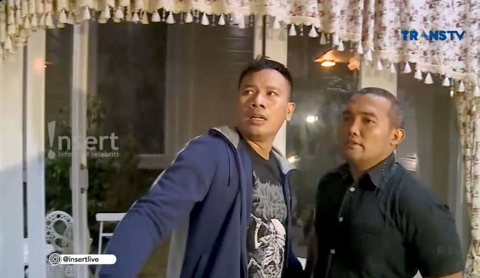 Vicky Prasetyo saat menggrebek rumah Angel Lelga.